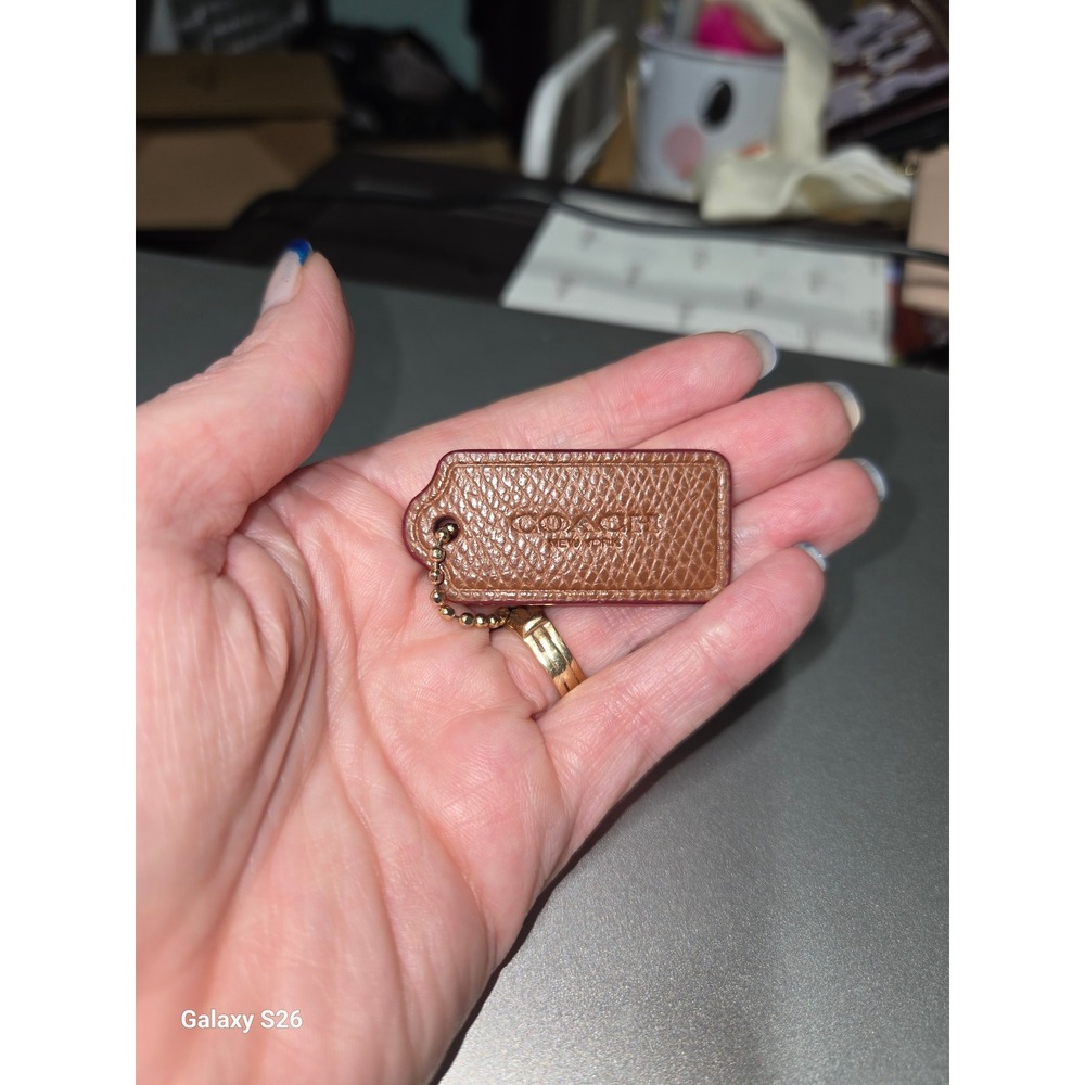 KRGT3. Coach New York Brown Pebbled Leather Hangtag Charm Gold Chain Burgundy